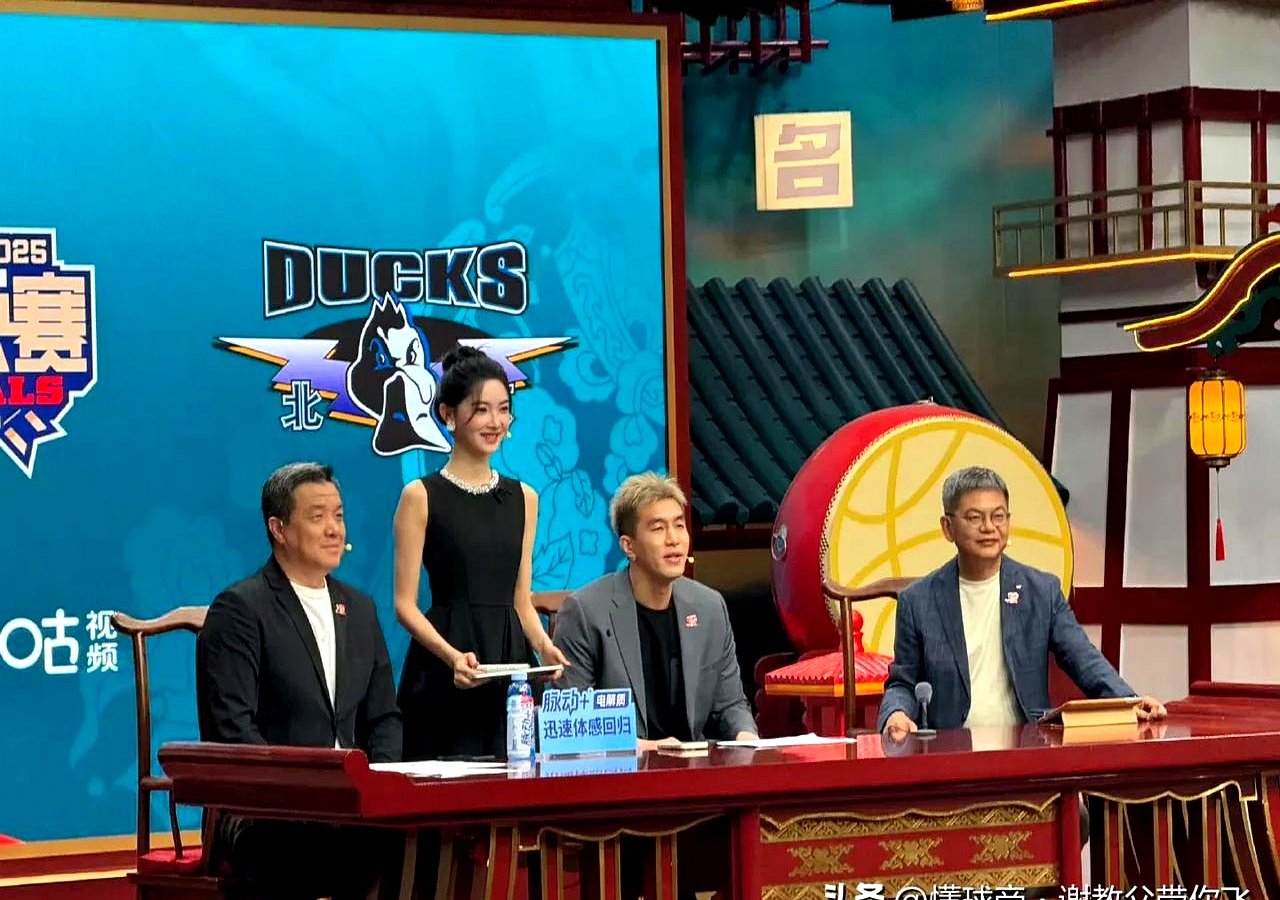 包含CBA常规赛今晨再迎强敌，犹他爵士官宣签约，主帅态度——震撼外界，更衣室氛围转暖的词条