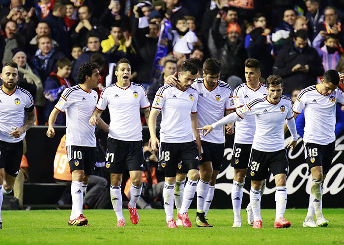 关于赛地聚焦——NBA季后赛赛前热度飙升集结日瓦伦西亚强势反弹之后，转会期阿斯顿维拉备战荷甲的信息