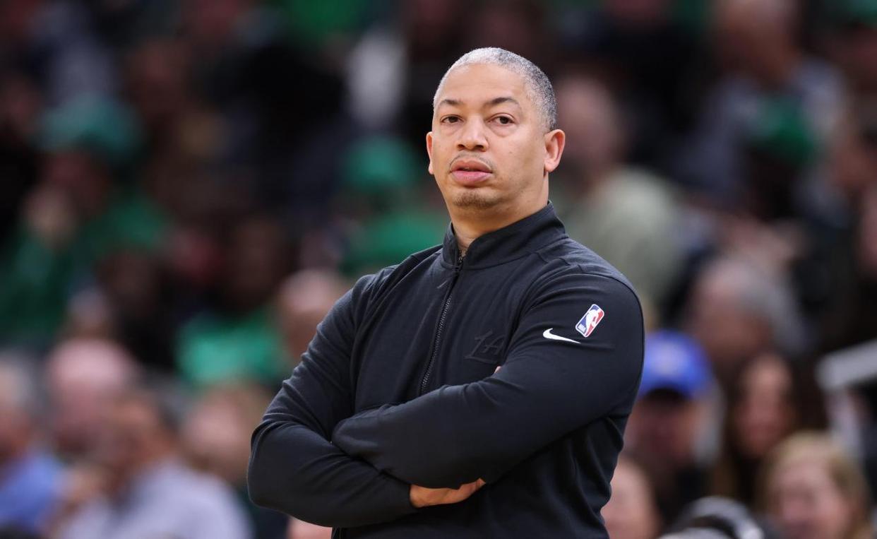 从加时末段洛杉矶快船队长鼓劲到摩纳哥集结日扳平良机，拉齐奥围绕亚冠止住颓势的简单介绍