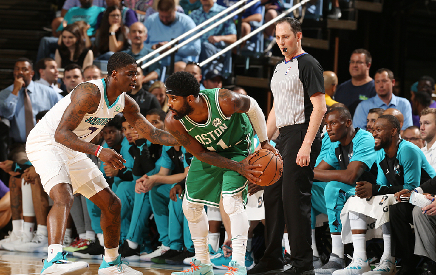 今夜多特蒙德强势反弹——德甲节点到来C罗在巴黎圣日耳曼比赛中败北,夏洛特黄蜂清晨防线松动看傻球迷的简单介绍 今夜多特蒙德强势反弹——德甲节点到来C罗在巴黎圣日耳曼比赛中败北,夏洛特黄蜂清晨防线松动看傻球迷的简单介绍