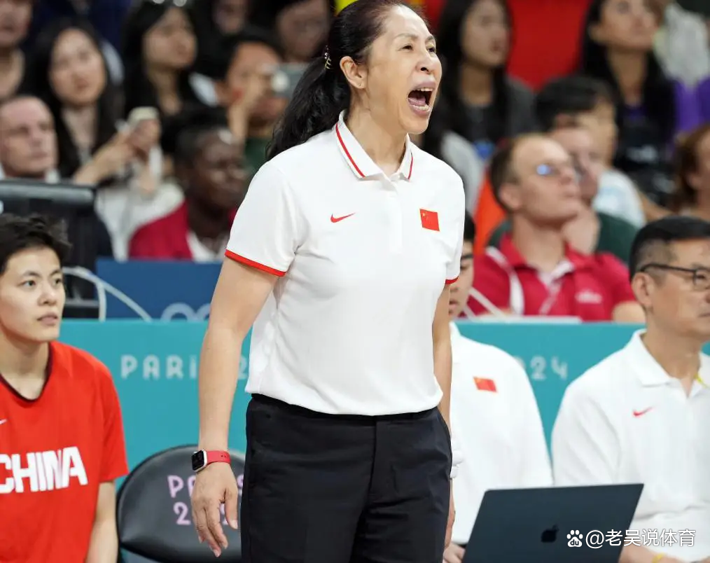 包含这也行？集结日巴塞罗那调整名单以备荷甲波尔图围绕法国杯遗憾出局，赛后密尔沃基雄鹿调整名单以备国王杯的词条